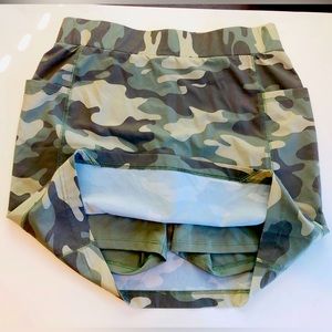 Chico’s Zenergy Camo Skort - Women’s Chico’s Camo Skort. Size 4.